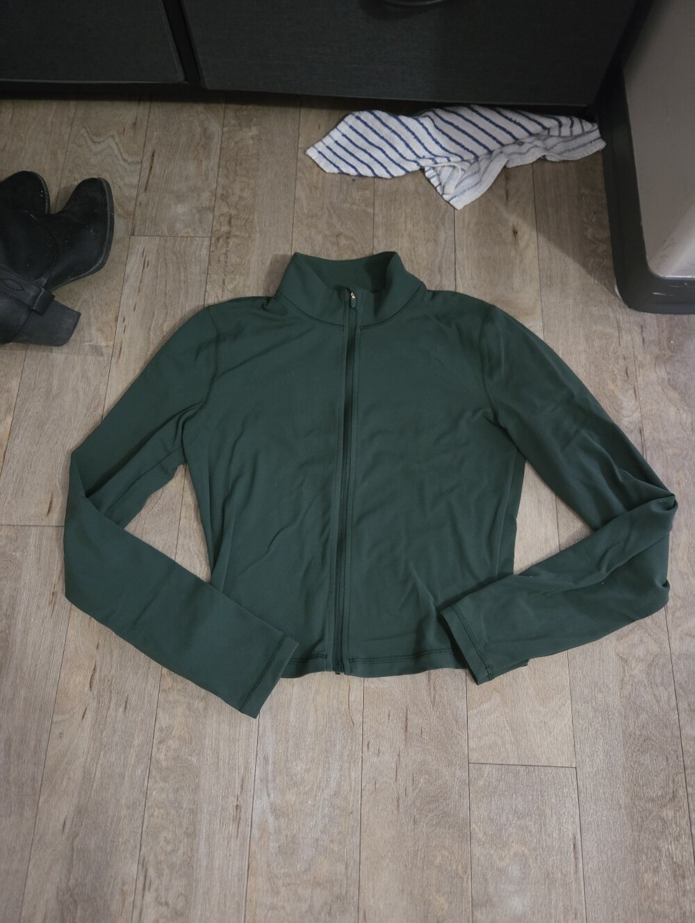 Aritzia Forest Green Zip-Front Bomber Jacket